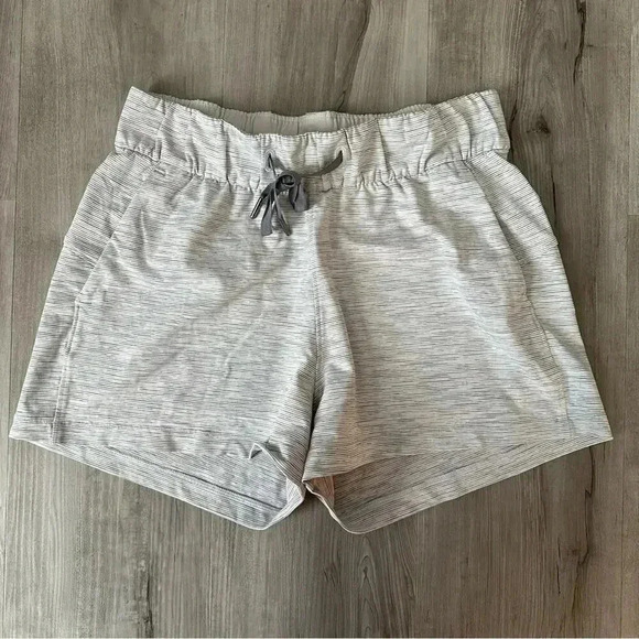 lululemon athletica Pants - Lululemon On The FLy Short 2.5" inseam ice gray